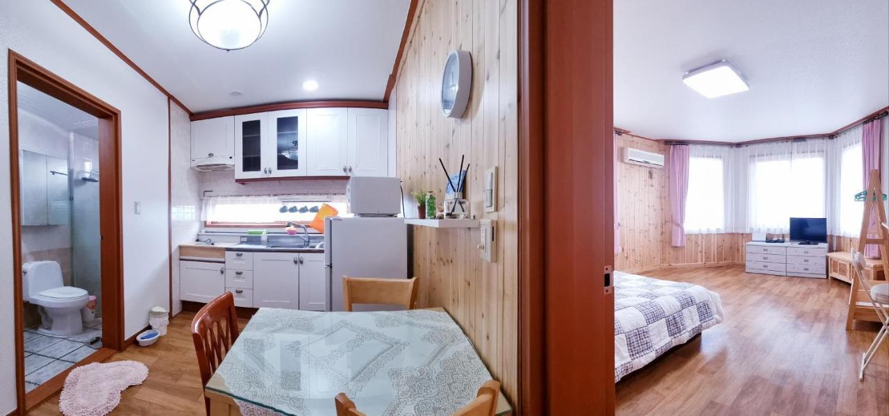 Jeju Again Olle Pension الغرفة الصورة